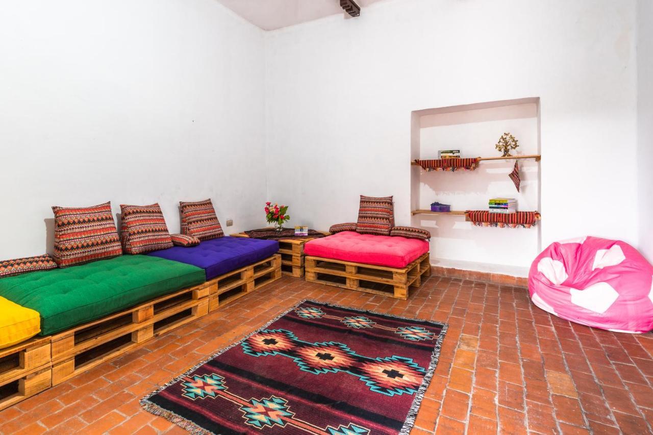 Dragonfly Guest House Сукре Екстериор снимка