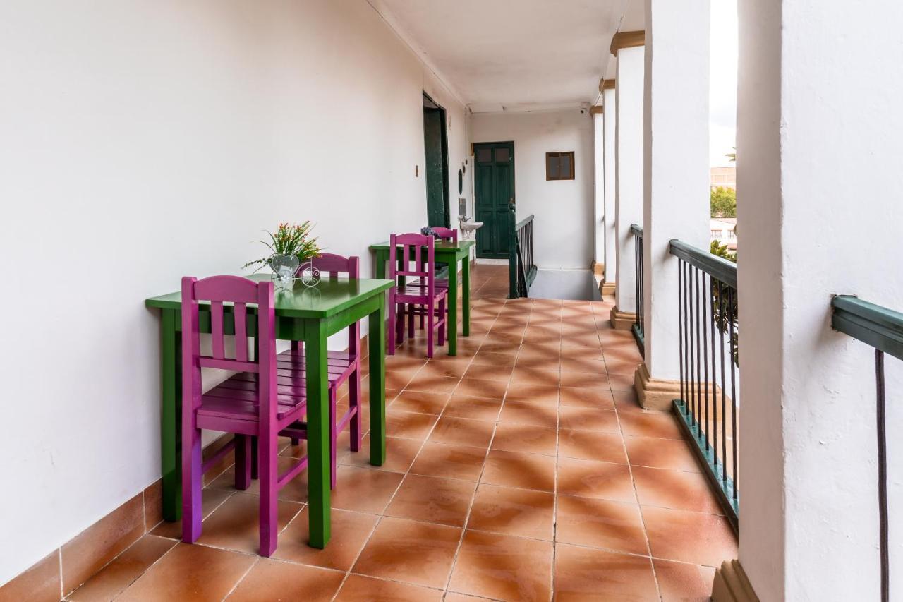 Dragonfly Guest House Сукре Екстериор снимка